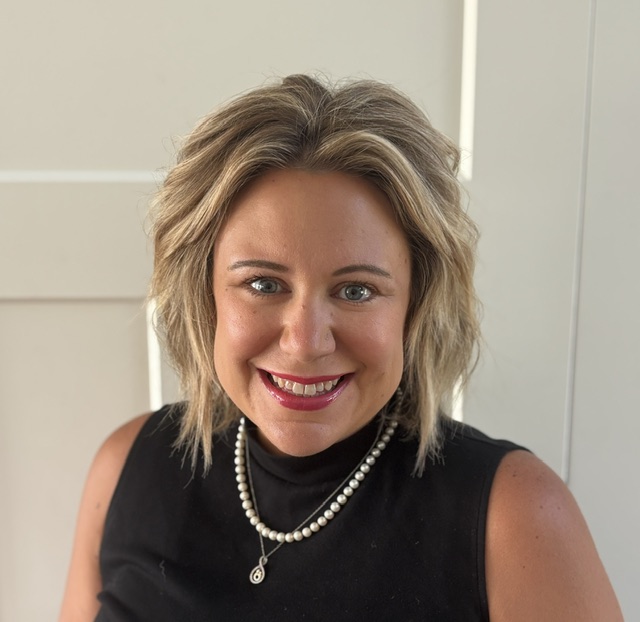 Anne Meyer headshot