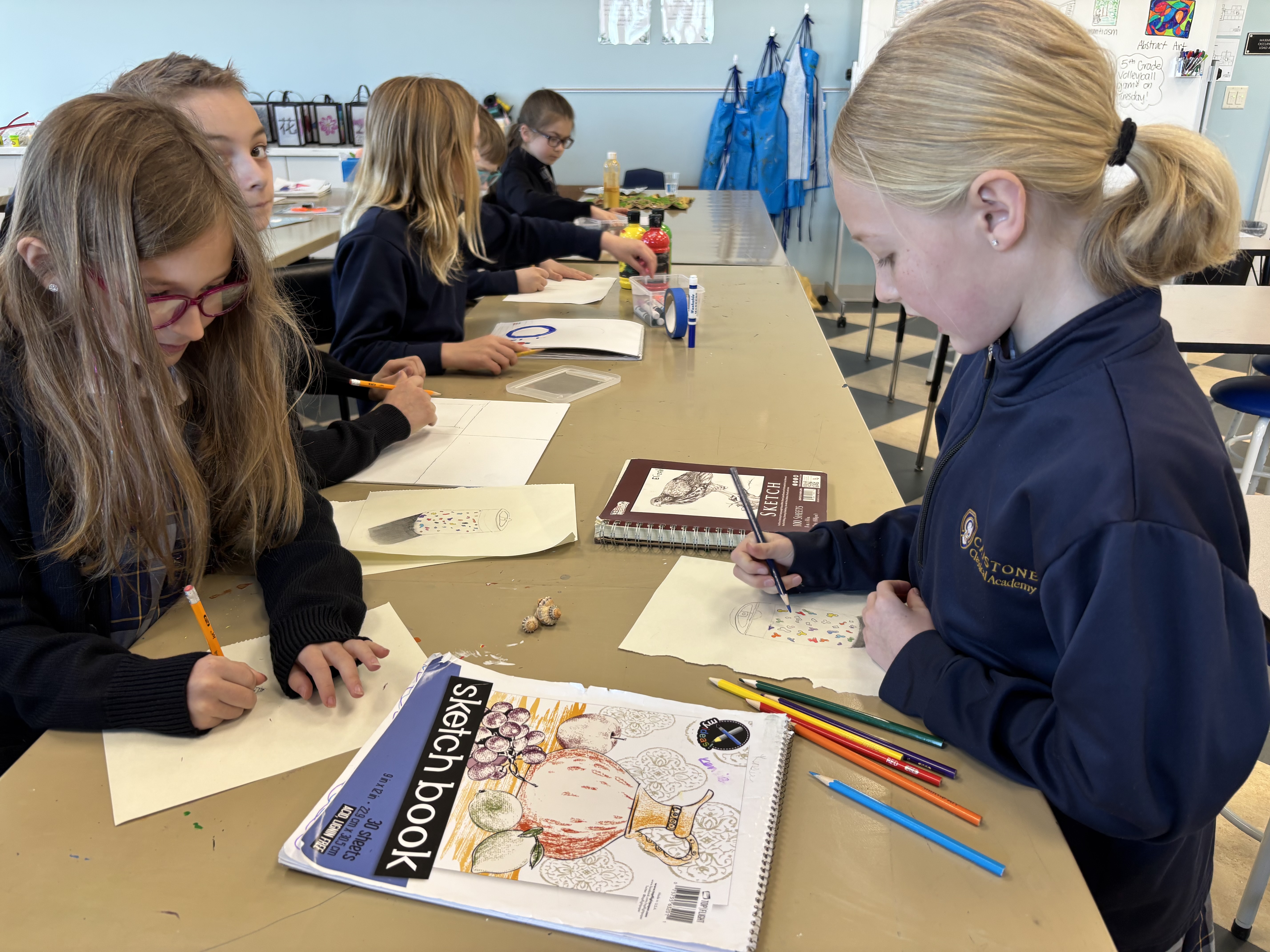 Student in art class